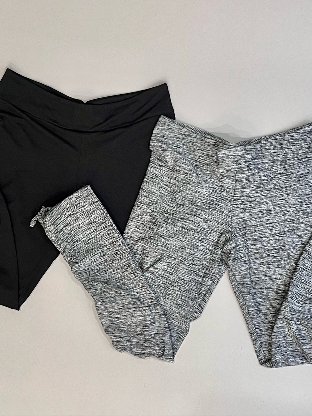 Women's Mia Brizillia Daphne Leggings in Black & Heather Gray